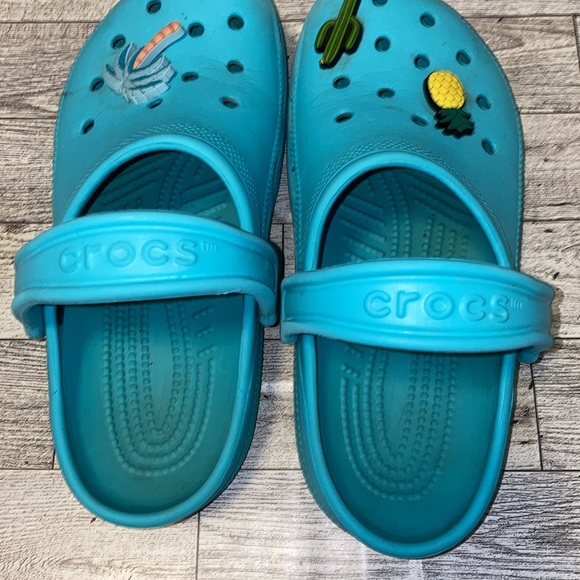 Crocs Women’s Sandals Size 4/6 Blue - Picture 6 of 7